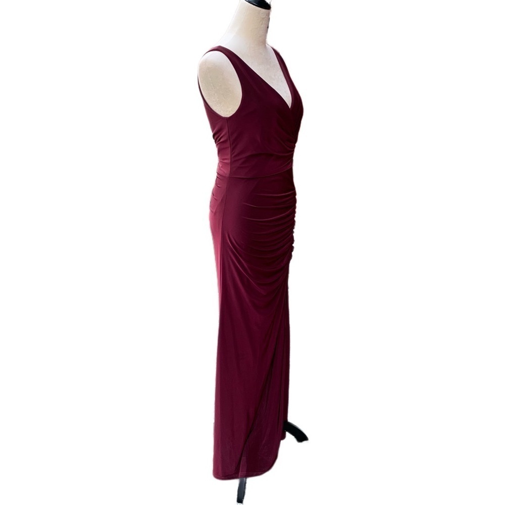 DB STUDIO Ruched Jersey V-neck Sheath Dress in Wine Red Size 6 Bridesmaid Formal - Picture 4 of 13